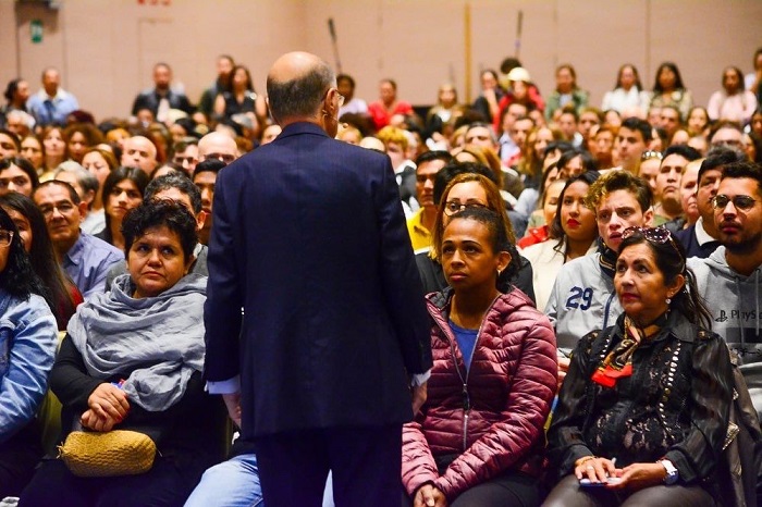 Bispo Macedo Realiza Encontro Em Barcelona Na Espanha Universal Org