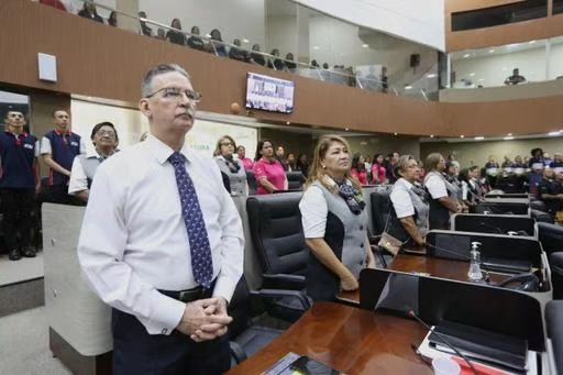 C Mara Municipal De Manaus Presta Homenagem Aos Anos Da Universal