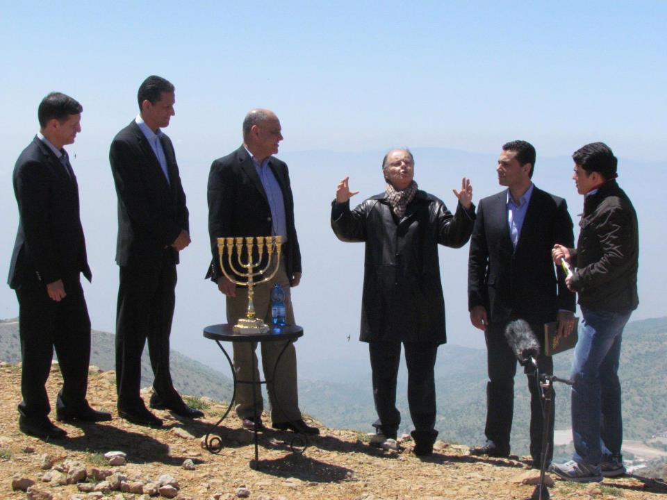 532764_357332384371039_1578680490_n