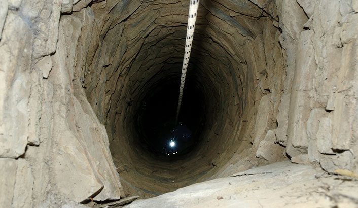 Imagem de capa - O Poço é fundo, mas...