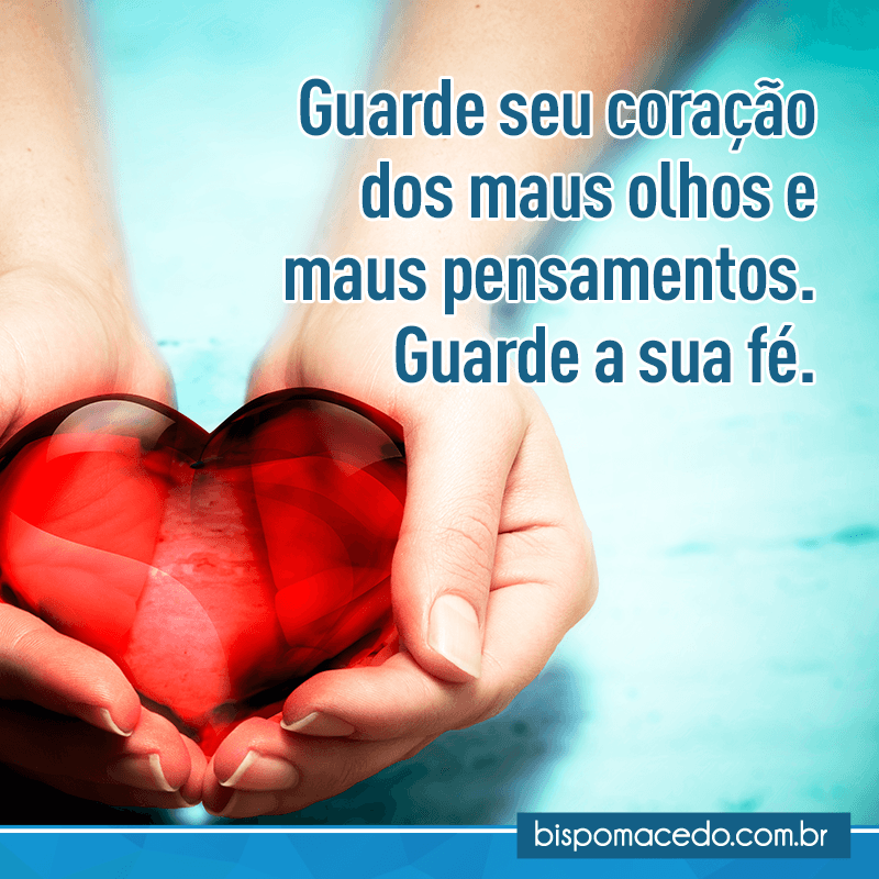 Mãos segurando um coração