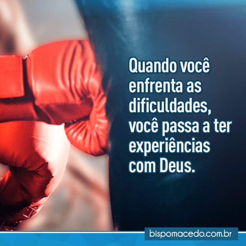 Mão com luva de boxe vermelha