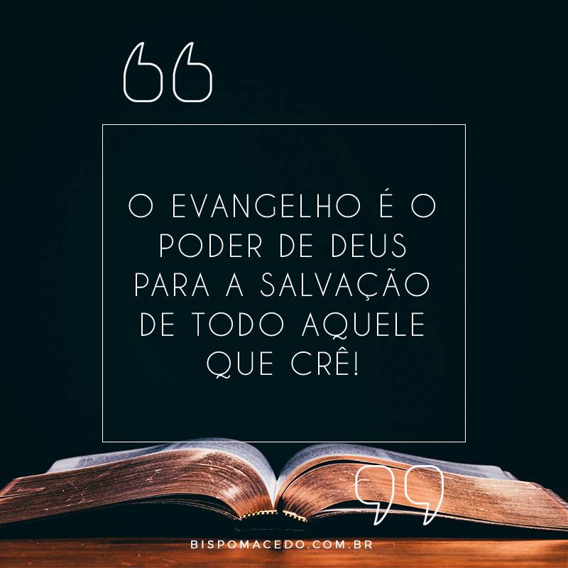 Bíblia Sagrada com as páginas abertas