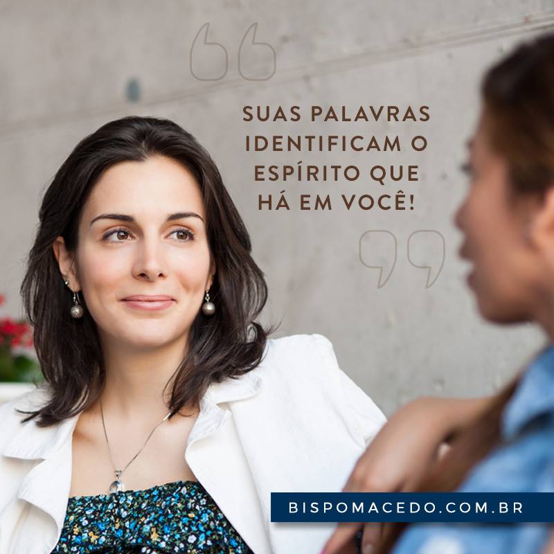 Duas mulheres conversando