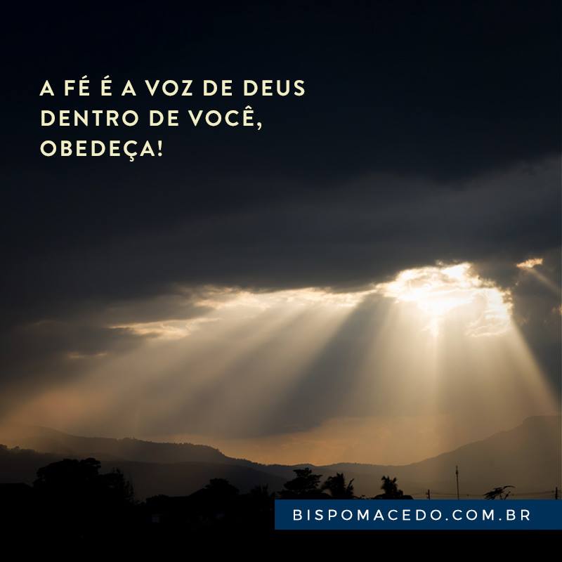 Raio de sol entre nuvens negras