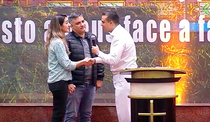 Imagem de capa - O Altar era um fardo...