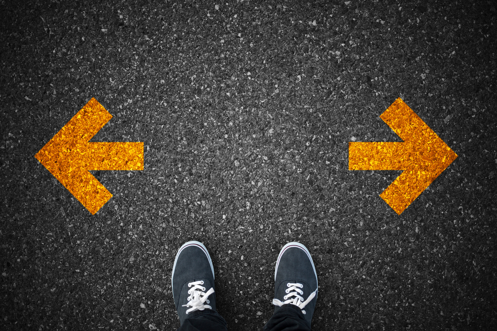 Walking direction on asphalt