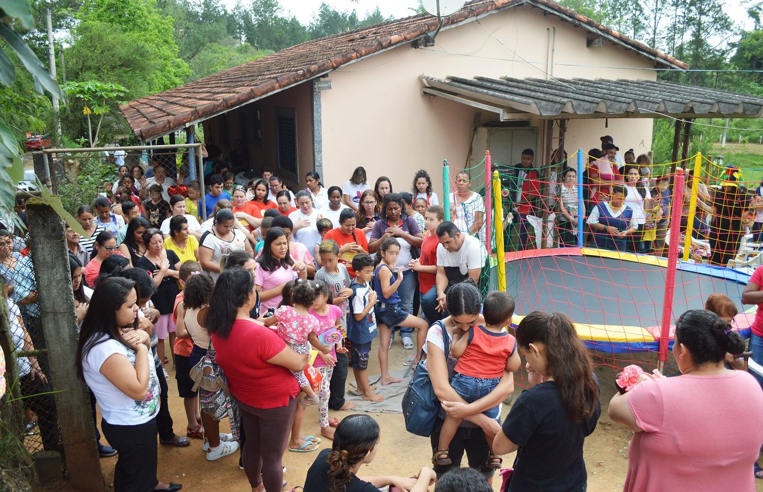 Imagem de capa - Educadoras visitam crianças da zona rural de Jacareí, no Vale do Paraíba
