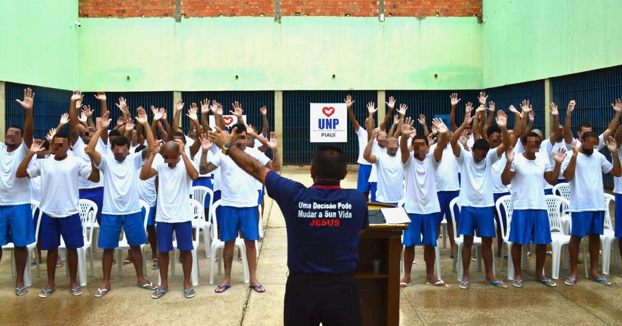 Imagem de capa - Voluntários realizam trabalho social e de evangelização em CDP de Altos, no Piauí