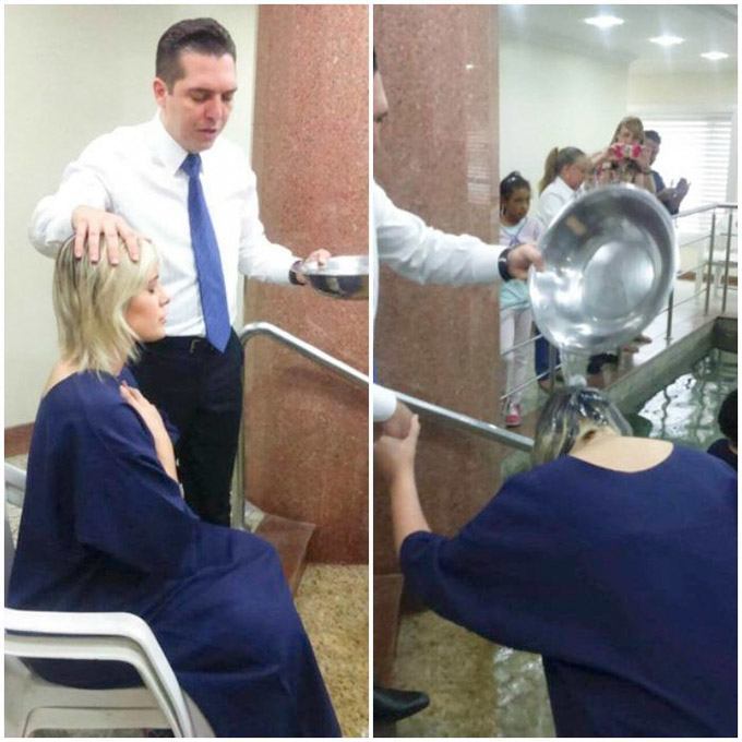 Imagem de capa - Andressa Urach is baptized at the UCKG in Porto Alegre, Brazil