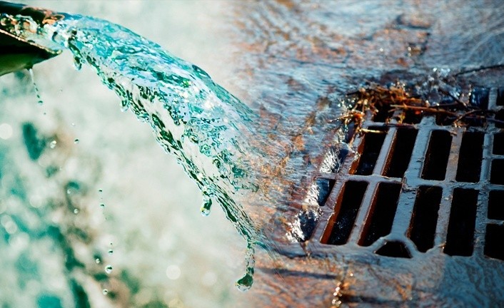 Imagem de capa - Spring vs. drain