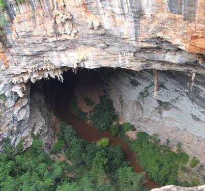 306000_10151130093400108_1830900263_n