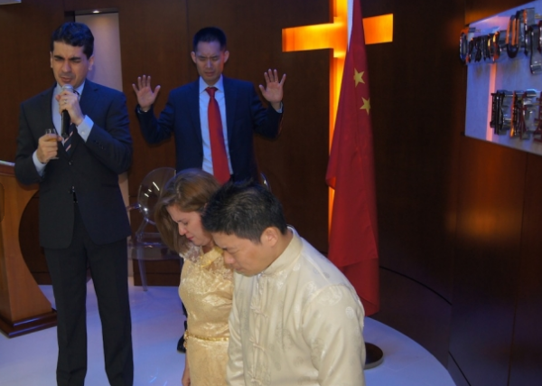 Imagem de capa - Consécration du 1er Pasteur chinois