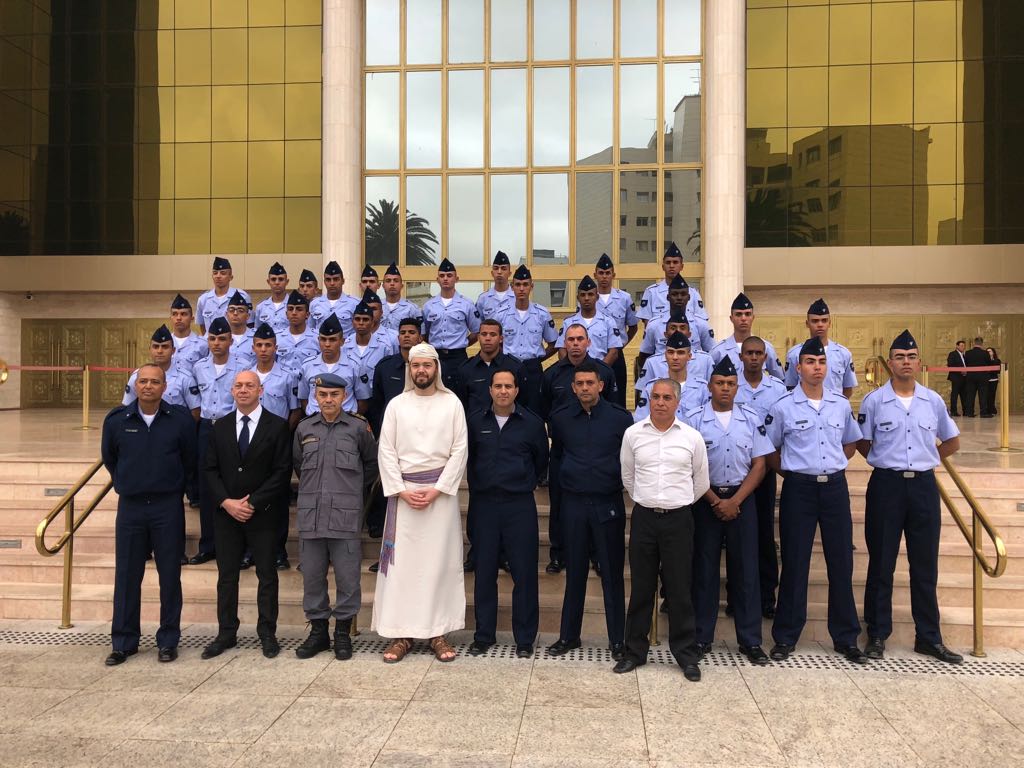 Integrantes da Força Aérea realizam o Tour no Templo de Salomão