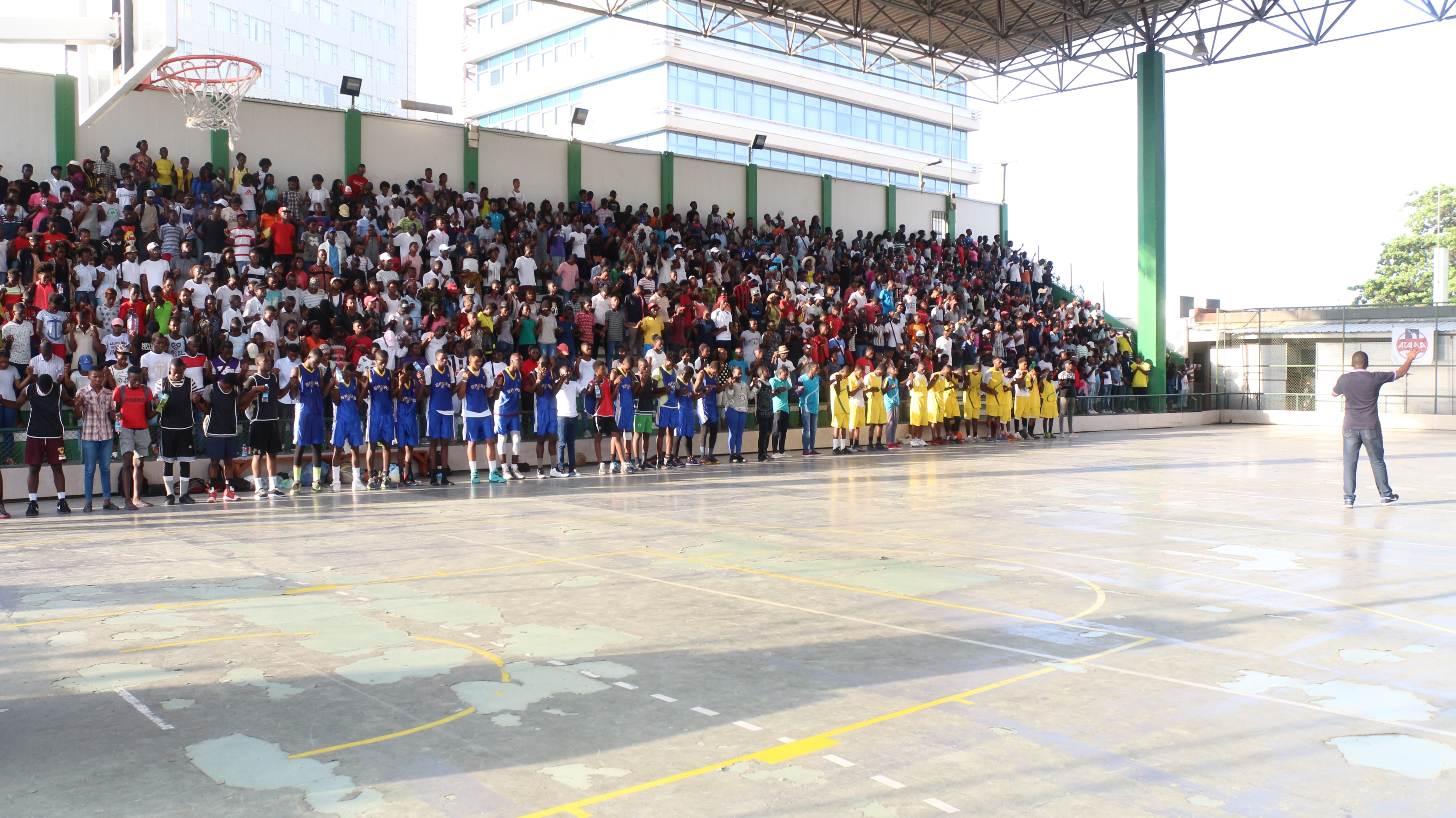 Imagem de capa - Torneio de basquete mobiliza 2 mil jovens em Angola