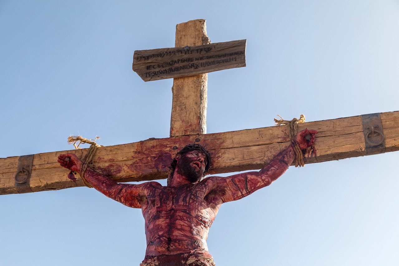 Imagem de capa - Jesus morre na cruz e um terremoto atinge Jerusalém