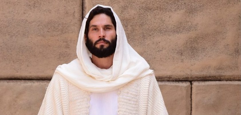 Imagem de capa - Novela Jesus: Tiago Justo se emociona ao ver seu Irmão ressuscitado