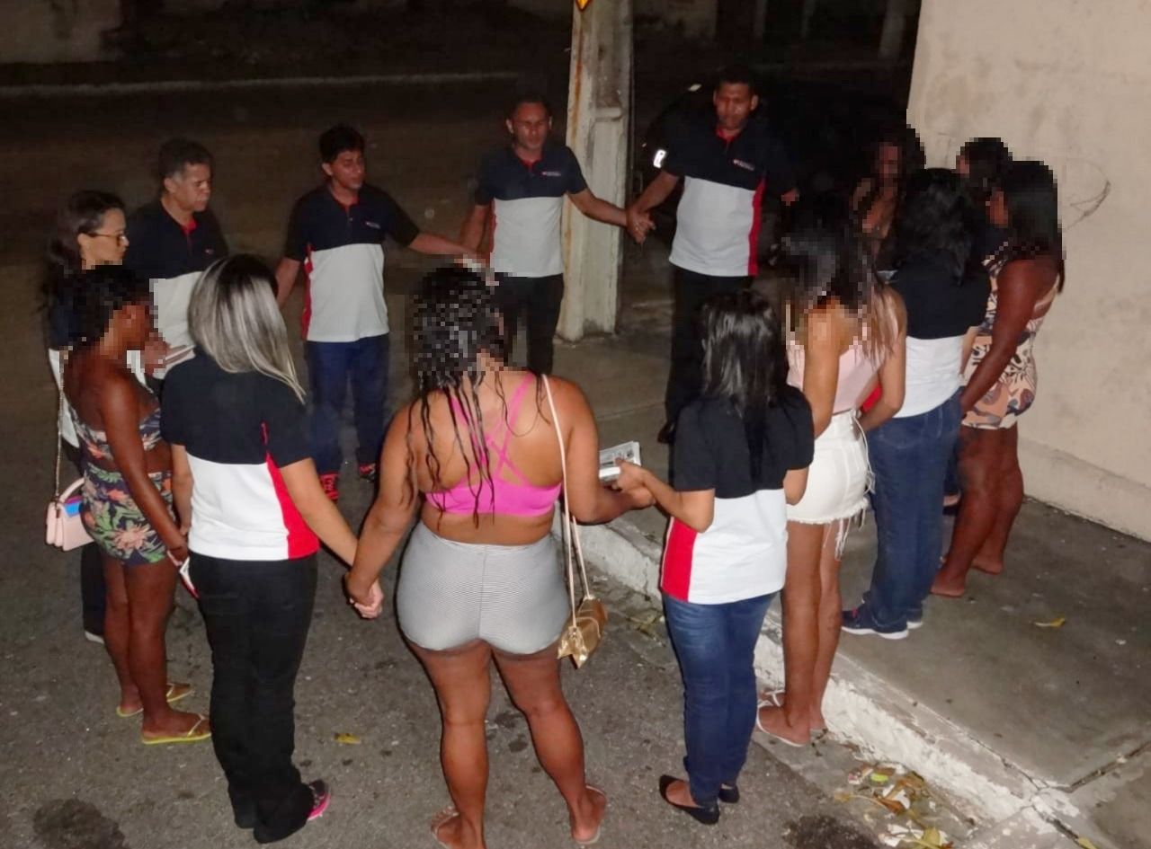 Imagem de capa - EVG Night: trabalho evangeliza pessoas que vivem na noite