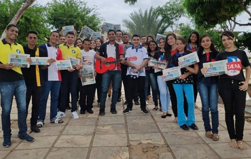 Imagem de capa - Grupo visita jovens da comunidade de Juazeiro, no estado do Ceará