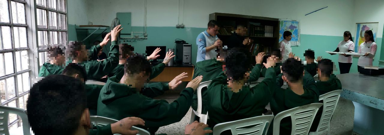 Imagem de capa - Jovens reclusos recebem apoio espiritual na Argentina