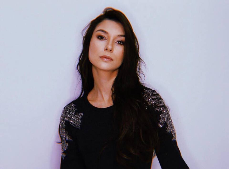 Imagem de capa - Ester Bezerra: Day Mesquita revela o que pensa sobre a esposa do Bispo Edir Macedo