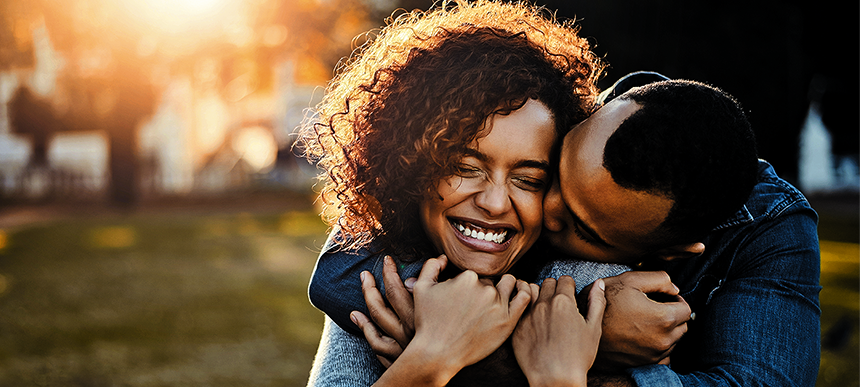 Imagem de capa - O que é preciso para ser feliz desde o namoro?