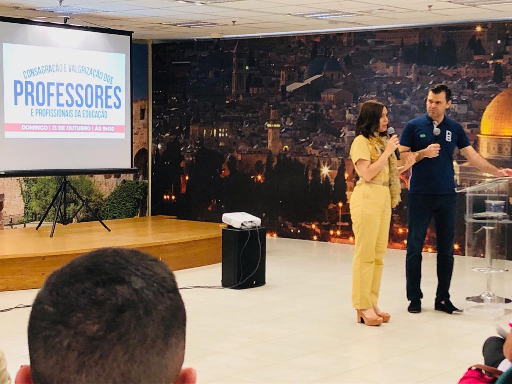 Imagem de capa - Valorizando o professor: profissionais participam de palestra realizada no Templo de Salomão