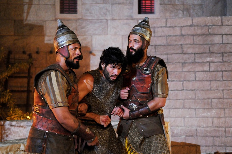 Imagem de capa - O Rico e Lázaro: Asher é levado como prisioneiro por soldados babilônicos