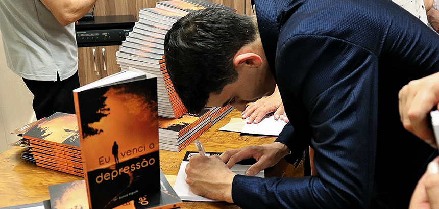 Imagem de capa - Dudu Camargo distribui o livro Eu venci a Depressão