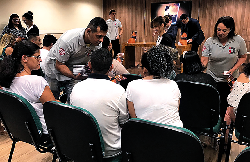 convite especial, oração aos que sofrem, ajuda