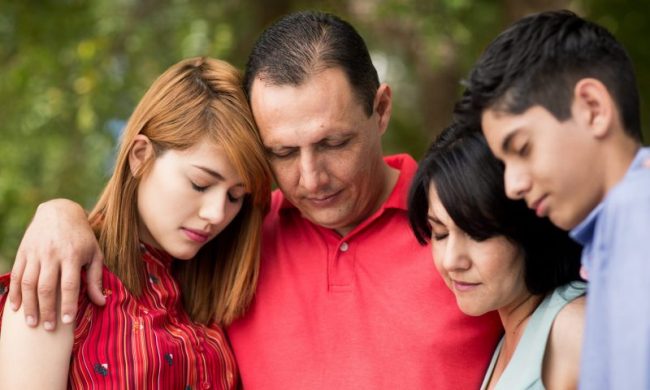 Imagem de capa - Como você deve orar pela sua família