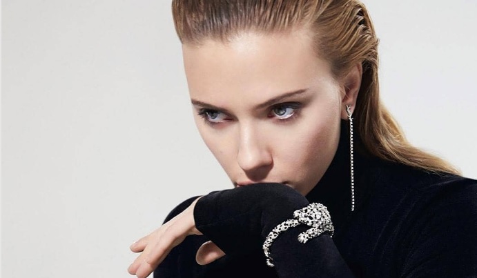 Imagem de capa - Scarlett Johansson lamenta ter sido hipersexualizada