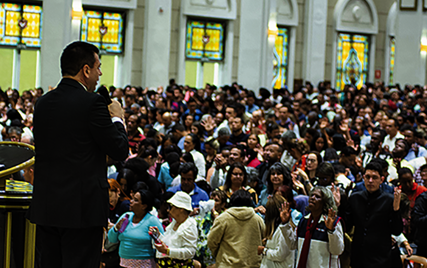 Bispo Edir Macedo explica a diferença entre fé e religiosidade