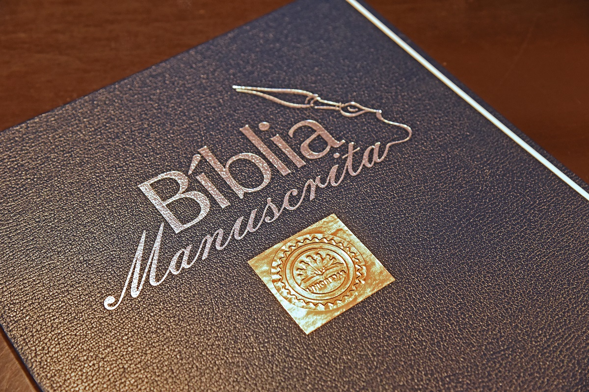 Imagem de capa - Lançamento oficial da Bíblia Manuscrita acontece em São Paulo