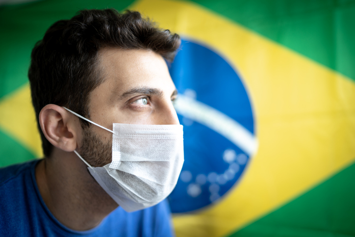 Imagem de capa - Brasil atinge platô do índice de mortes pelo novo coronavírus, segundo Ministério da Saúde