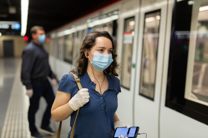 Imagem de capa - Lei determina obrigatório o uso de máscara de proteção individual no Brasil durante a pandemia