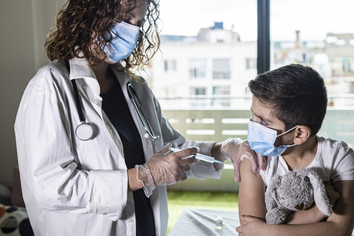 Imagem de capa - Pandemia faz pais deixarem de levar os filhos ao médico