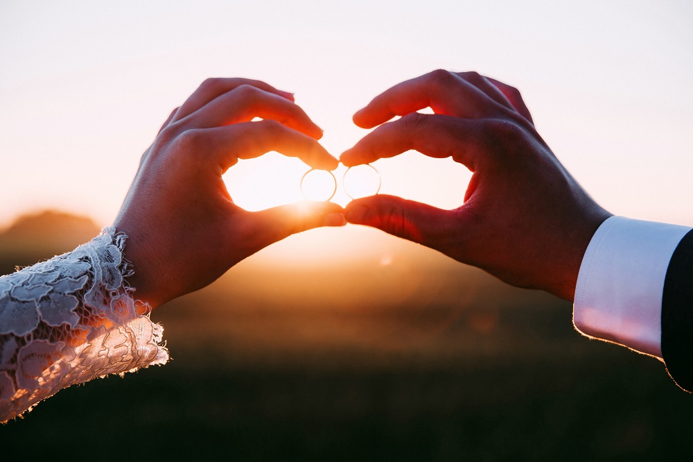 Imagem de capa - É possível separar a vida amorosa da espiritual?