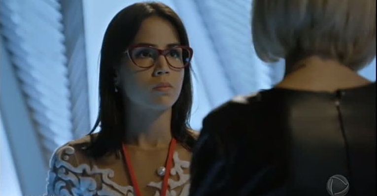 Imagem de capa - Apocalipse: Brenda é flagrada ao romper o sistema