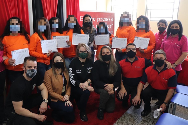 Apenadas-detentas-formatura-2