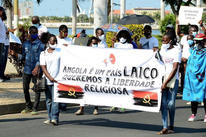 Manifestação pacífica pelo fim da perseguição à Universal em Angola