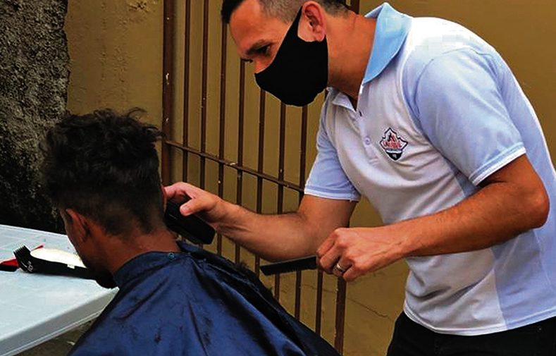 Imagem de capa - Socioeducativo na Comunidade levou ajuda a mais de 800 pessoas em Curitiba