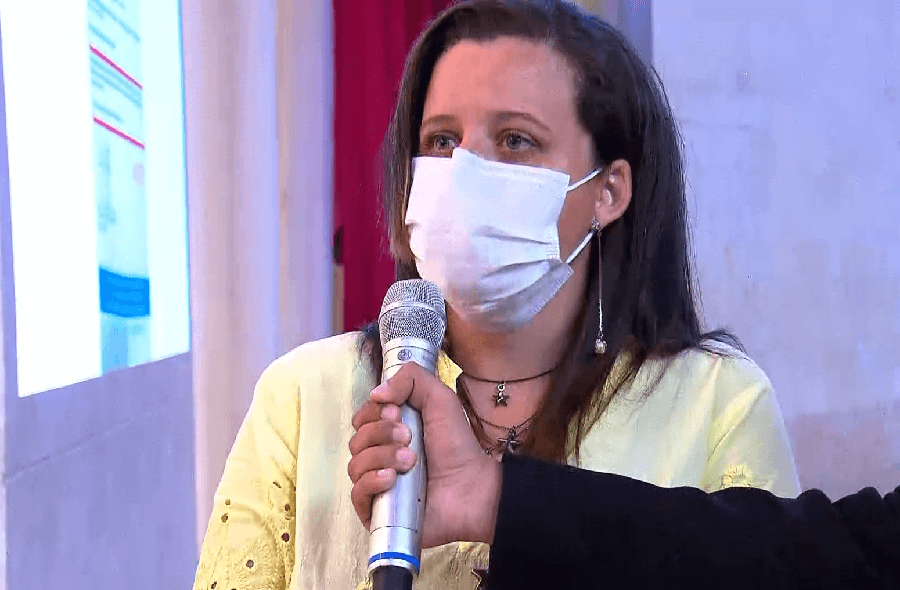 Imagem de capa - Tatiane foi diagnosticada com um aneurisma e usou o lenço consagrado em busca da cura