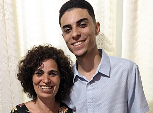 Imagem de capa - “Cheguei a roubar minha mãe para sustentar o vício e bancar amigos”