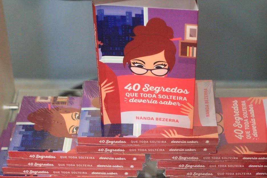 Imagem de capa - Livro “40 segredos que toda solteira deveria saber” é relançado em São Paulo