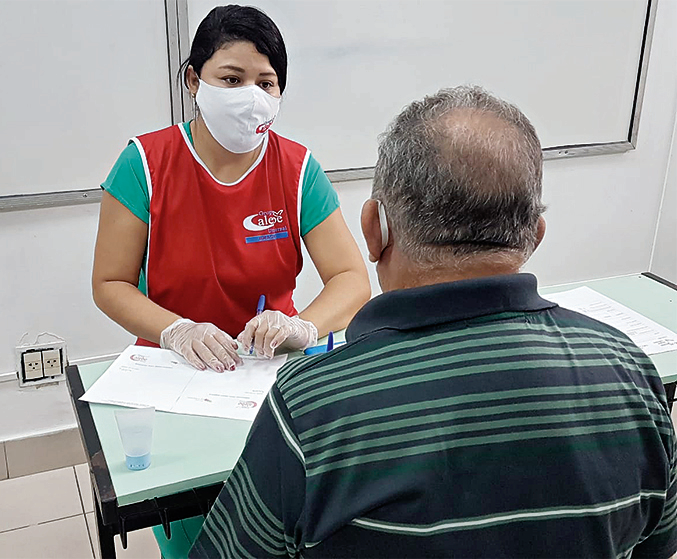 Do analfabetismo à faculdade: iniciativa ajuda jovens e adultos a mudarem de vida 