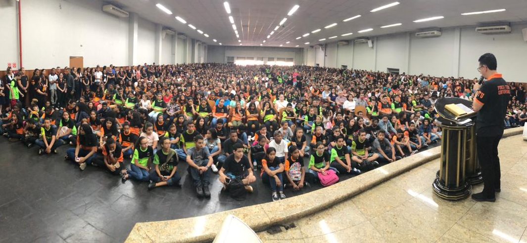 Imagem de capa - “Teens em Família”: evento reuniu 60 mil jovens e seus familiares por todo o Brasil