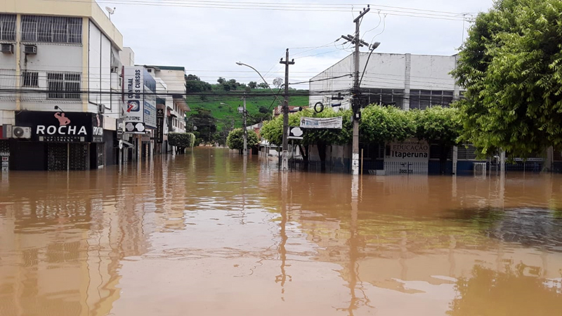 Imagem de capa - EVG leva ajuda a vítimas das fortes chuvas de Itaperuna