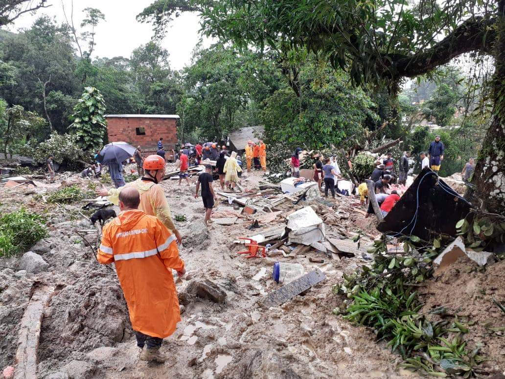 deslizamento guarujá