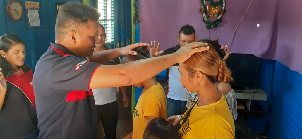 Imagem de capa - Voluntários se mobilizam para ajudar familiares de vítimas de naufrágio no Amapá